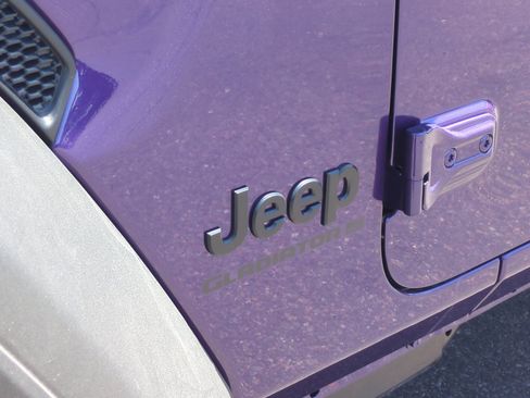 New 2026 Jeep Gladiator Sport AWD/4WD image 23