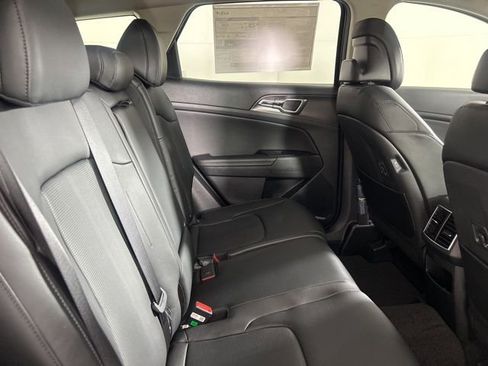 New 2026 Kia Sportage EX image 16
