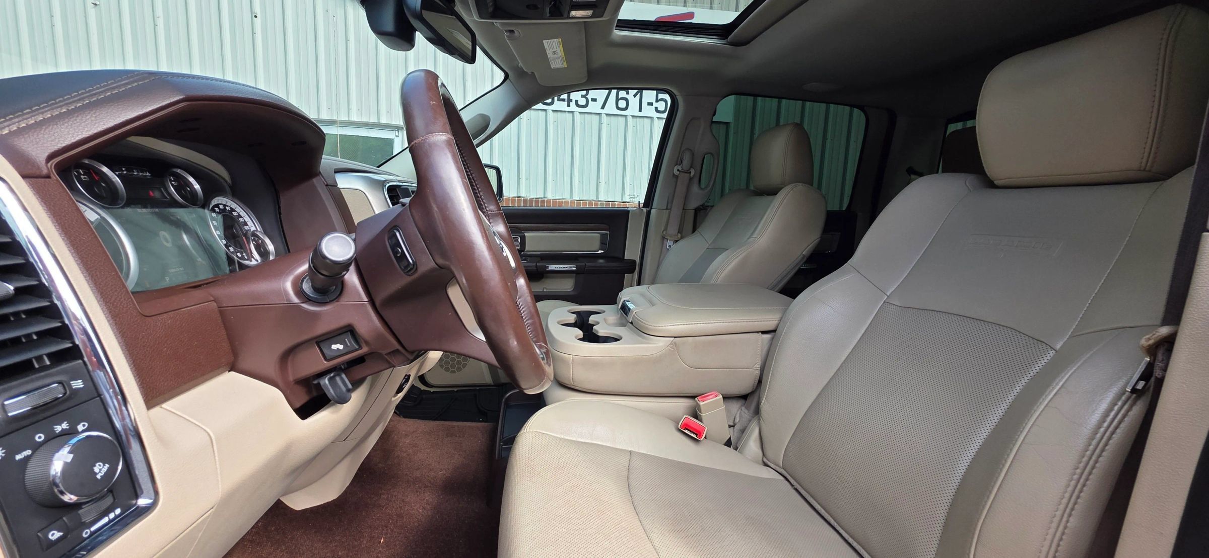 Used 2014 RAM 1500 Laramie w/ Convenience Group AWD/4WD image 11