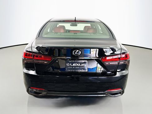 Used 2026 Lexus LS 500 AWD w/ Accessory Package (2T) image 6
