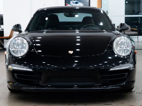 Used 2014 Porsche 911 Carrera 4S image 2