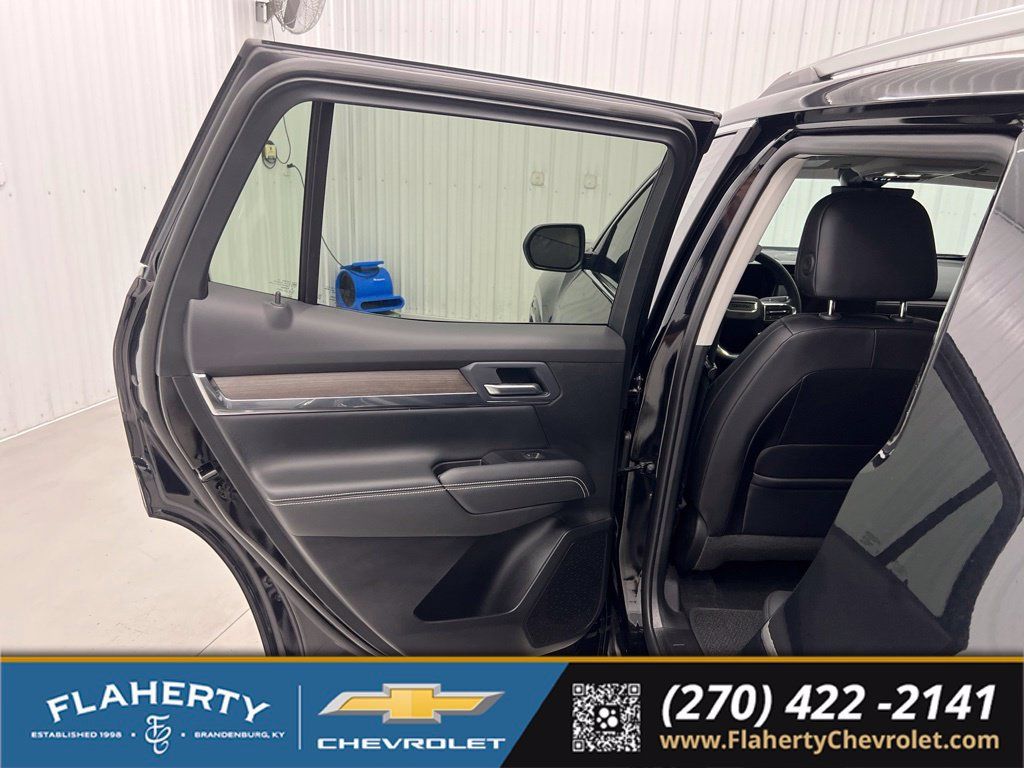 Used 2026 GMC Terrain Denali AWD/4WD image 10