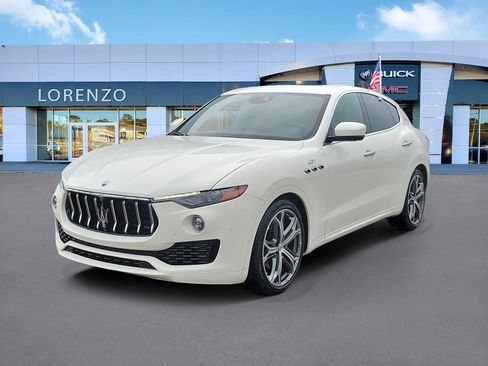 Used 2023 Maserati Levante GT image 1