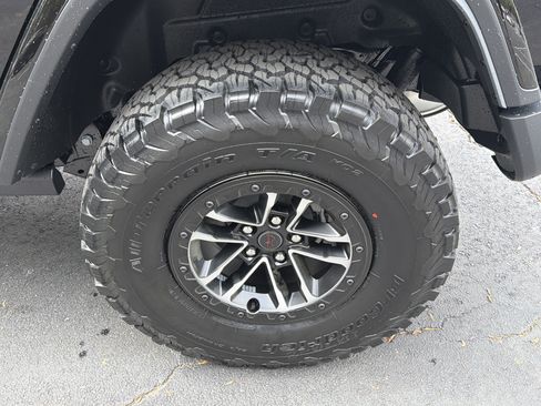 New 2026 Jeep Wrangler Unlimited Rubicon w/ Xtreme 35 Tire Package AWD/4WD image 23