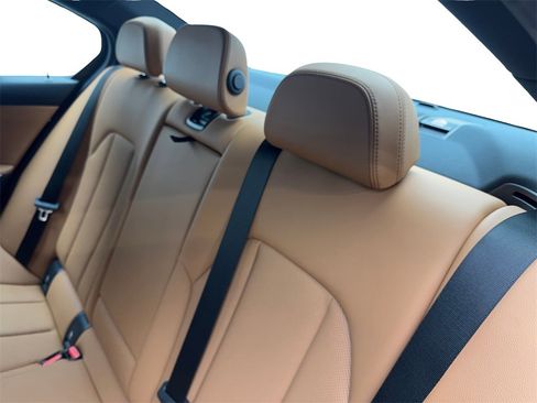 Used 2025 BMW 330i Sedan image 34