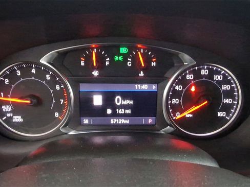 Certified 2023 GMC Acadia SLT image 17