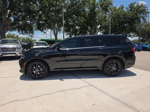 Used 2022 Dodge Durango GT RWD image 5