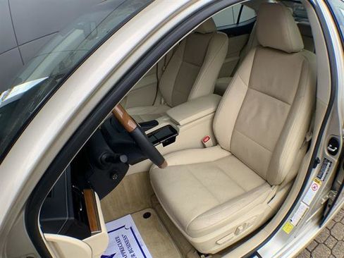 Used 2013 Lexus ES 300h w/ Luxury Pkg image 11