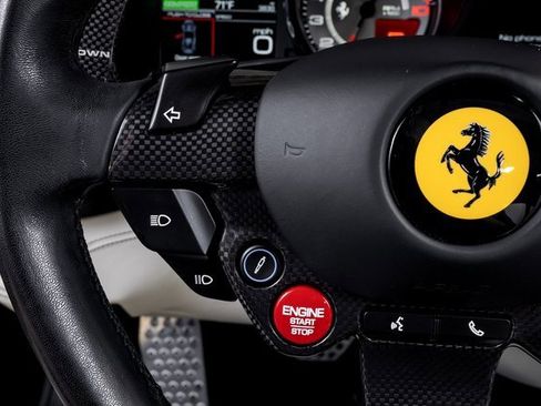 Certified 2019 Ferrari Portofino image 40