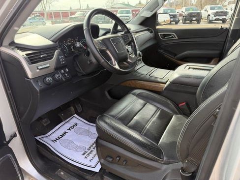 Used 2020 GMC Yukon XL Denali w/ Open Road Package image 11