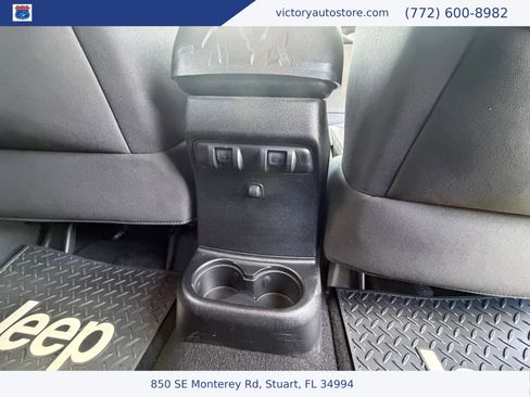 Used 2014 Jeep Wrangler Unlimited Sahara w/ Max Tow Package AWD/4WD image 34