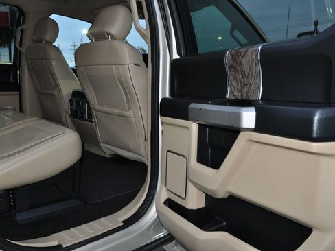 Used 2017 Ford F250 Lariat w/ Lariat Value Package image 15