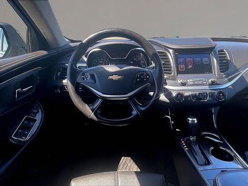 Used 2018 Chevrolet Impala LT FWD image 8