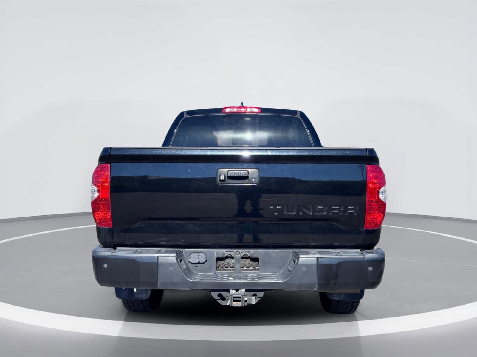 Used 2021 Toyota Tundra Limited w/ Limited Premium Package AWD/4WD image 7