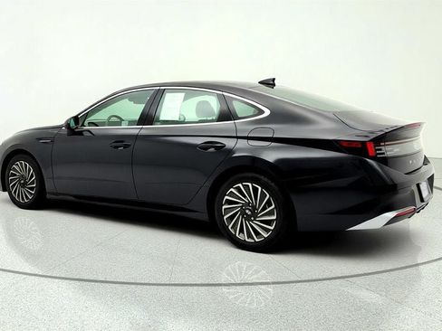 Used 2025 Hyundai Sonata Limited FWD image 7