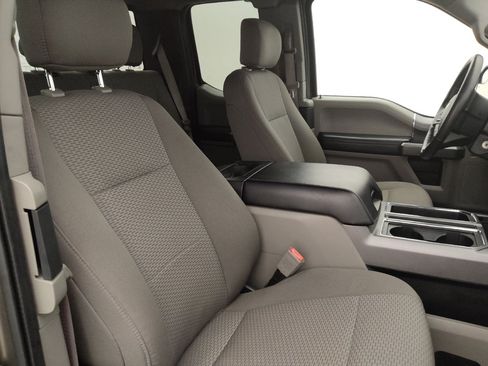 Used 2018 Ford F150 XLT w/ Equipment Group 302A Luxury AWD/4WD image 21