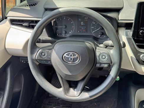 Used 2023 Toyota Corolla LE FWD image 18
