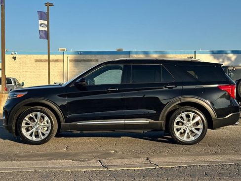 Certified 2023 Ford Explorer Platinum w/ Technology Package image 6