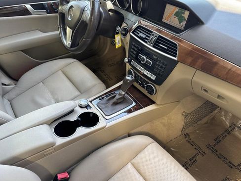 Used 2014 Mercedes-Benz C 250 Sedan image 32
