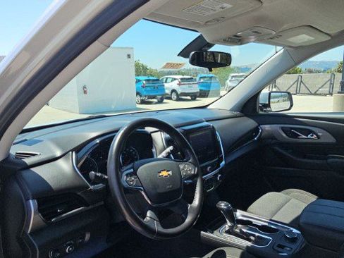 Used 2020 Chevrolet Traverse LT FWD image 10
