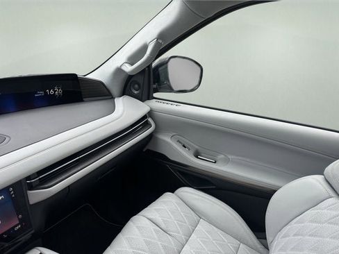 New 2026 Lincoln Navigator Black Label AWD/4WD image 19