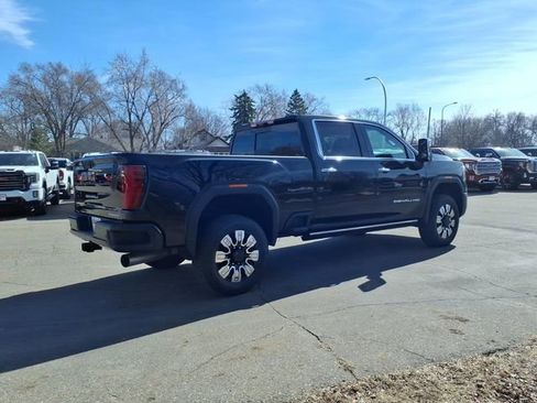 New 2026 GMC Sierra 3500 Denali w/ Denali Reserve Package AWD/4WD image 3