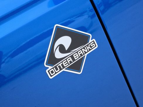 Used 2024 Ford Bronco Outer Banks image 10