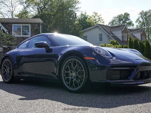 Used 2021 Porsche 911 Carrera RWD image 12
