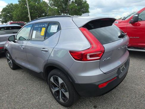 Used 2026 Volvo XC40 B5 Plus AWD/4WD image 5