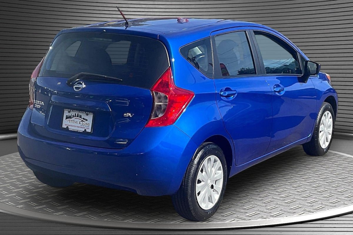 Used 2015 Nissan Versa Note SV FWD image 6
