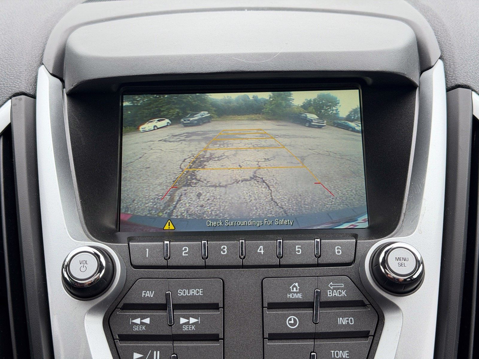 Used 2015 GMC Terrain SLE w/ Convenience Package FWD image 3