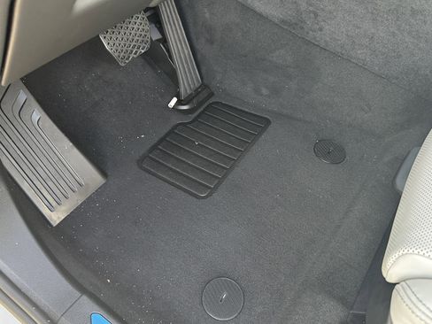 Used 2026 BMW X5 xDrive40i w/ Premium Package image 16