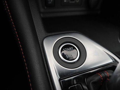 Used 2024 Nissan Sentra SR w/ SR Premium Package image 32