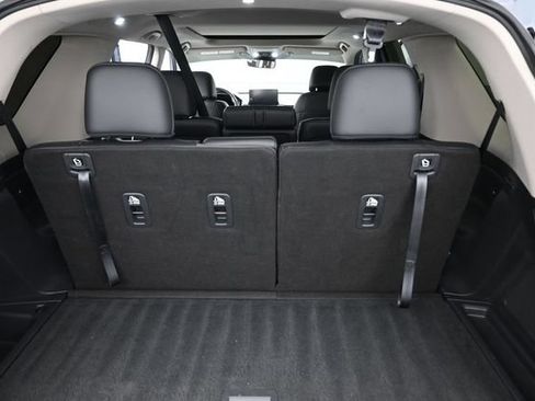 Certified 2023 Honda Pilot Touring image 29