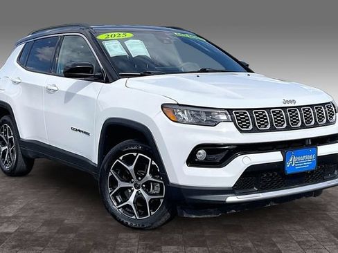 Used 2025 Jeep Compass Limited AWD/4WD image 11