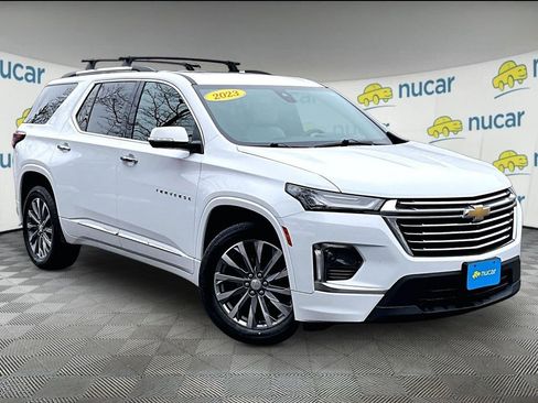 Used 2023 Chevrolet Traverse Premier image 1