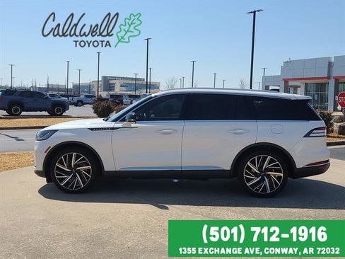 Used 2025 Lincoln Aviator Reserve w/ Equipment Group 201A image 8
