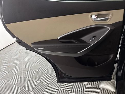 Used 2018 Hyundai Santa Fe Sport w/ 2.4L Value Package 02 FWD image 12
