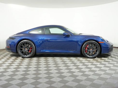 Used 2026 Porsche 911 Carrera 4 GTS AWD/4WD image 8