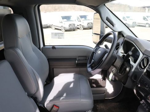 New 2026 Ford F650 2WD Regular Cab Super Duty image 10