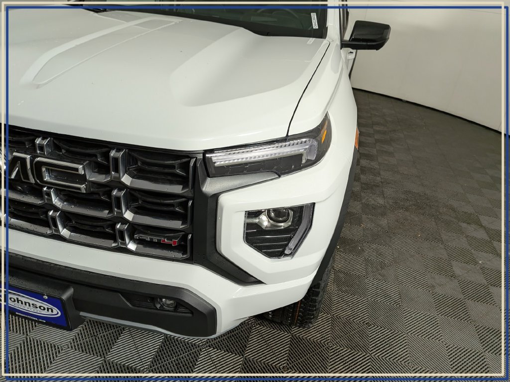 New 2026 GMC Canyon AT4 w/ Technology Plus Package AWD/4WD image 9