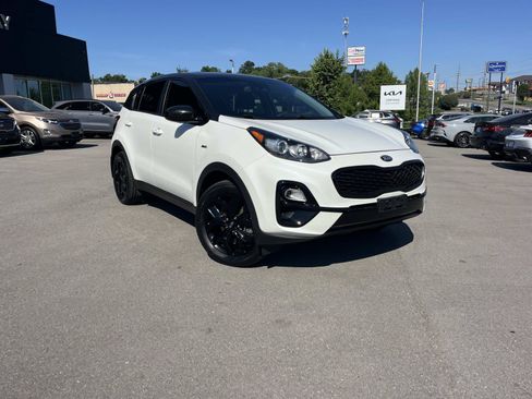 Used 2022 Kia Sportage LX w/ LX AWD Value Edition Package image 1