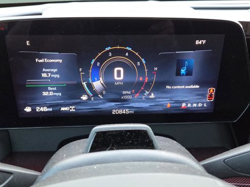 Used 2024 Chevrolet Traverse Z71 w/ Enhanced Driving Package image 12