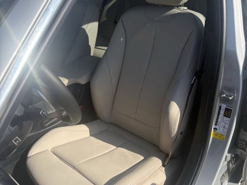 Used 2017 BMW 330i Sedan image 5