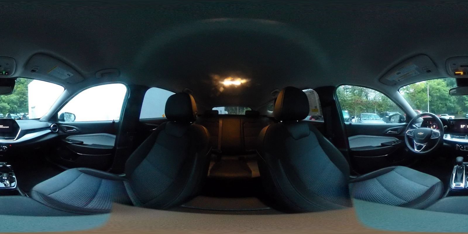 Used 2025 Chevrolet Trax LT w/ LT Convenience Package FWD image 40