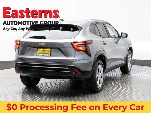 Used 2024 Chevrolet Trax LS w/ Driver Confidence Package FWD image 5