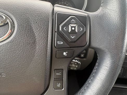 Used 2021 Toyota Sequoia Limited w/ Safety & Convenience Package AWD/4WD image 9