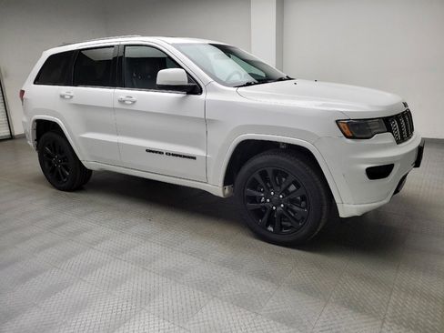 Used 2021 Jeep Grand Cherokee Laredo X AWD/4WD image 11