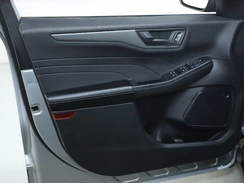 Used 2023 Ford Escape Active image 21