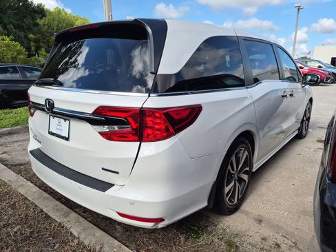 Certified 2023 Honda Odyssey Touring image 5